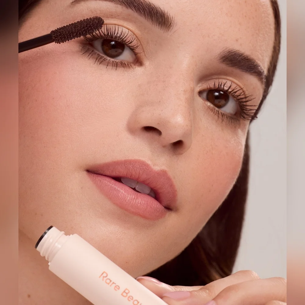 💜Mascara Need💜BNIB Rare Beauty Fullsize PERFECT STROKES BROWN Mascara!$24Ret!!